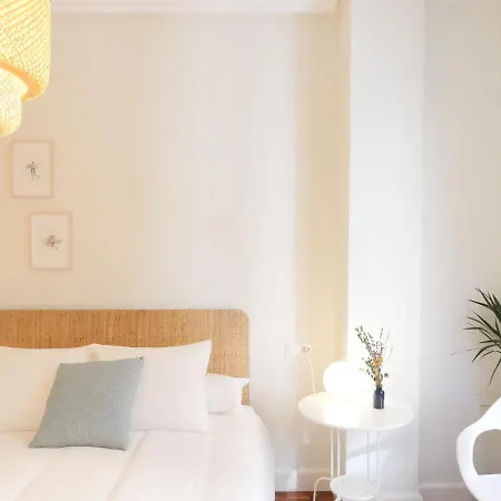 And Charming - Guggenheim & Old Town Bilbao