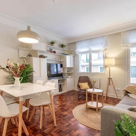 And Charming - Guggenheim & Old Town Appartement