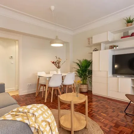 And Charming - Guggenheim & Old Town بلباو