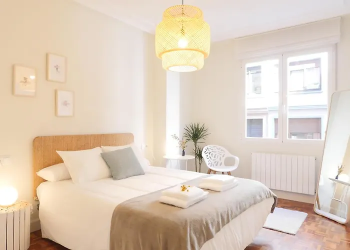 And Charming - Guggenheim & Old Town *